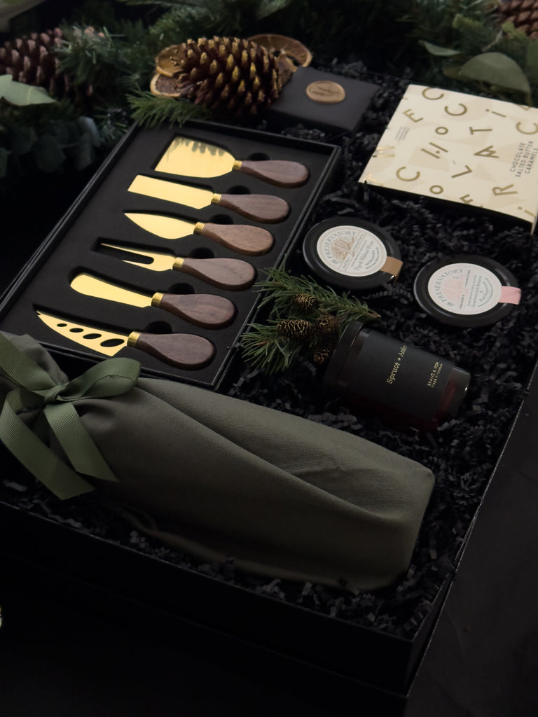 holiday-corporate-gifting-luxury-hamper-by-magnolia